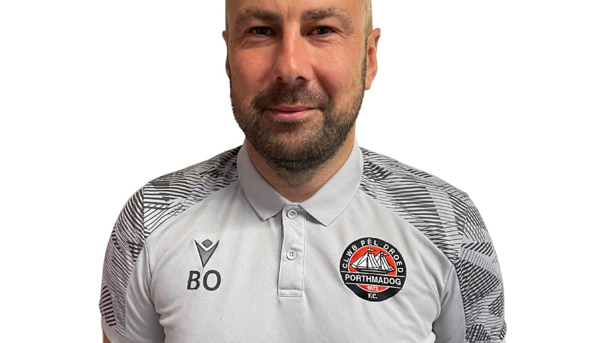 Porthmadog assistant boss Ogilvy wished well as he heads to Australia